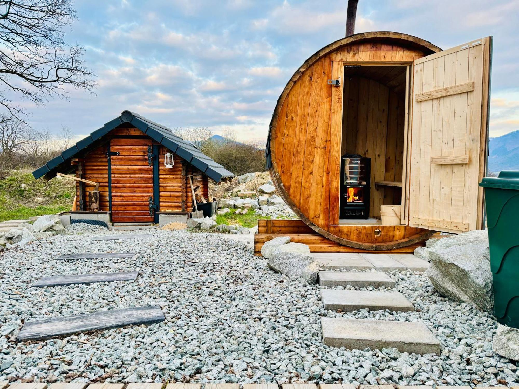 TuranyTiny House With Mountain Viewsアパートメント エクステリア 写真